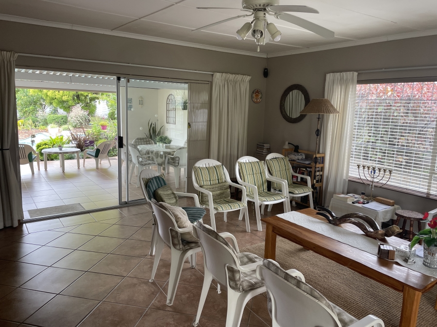4 Bedroom Property for Sale in Beacon Bay Eastern Cape